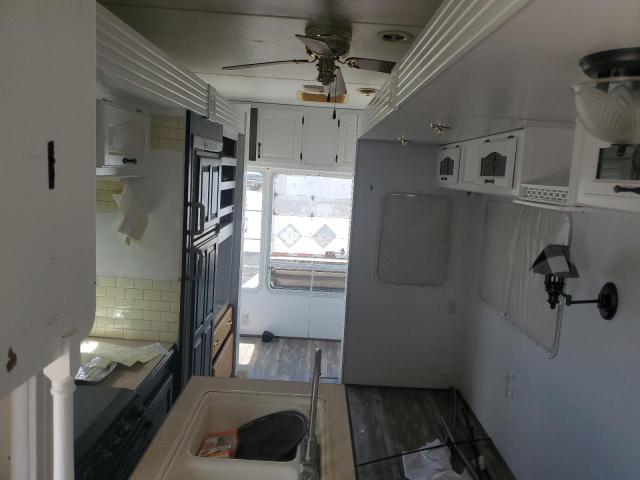 4YDF3232424480269 - 2002 KEYSTONE TRAILER WHITE photo 6