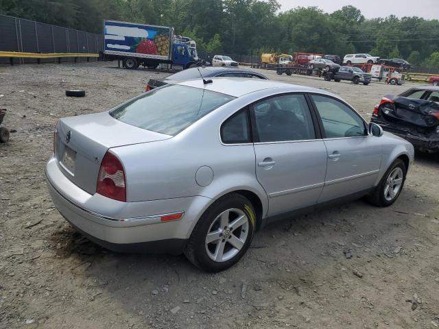 WVWRH63B14P201662 - 2004 VOLKSWAGEN PASSAT GLX Gümüş foto 3
