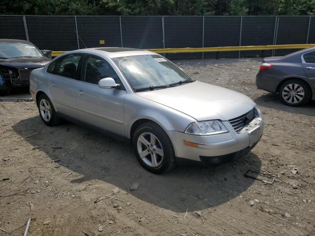 WVWRH63B14P201662 - 2004 VOLKSWAGEN PASSAT GLX Gümüş foto 4