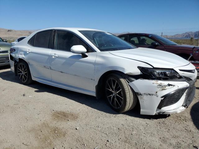 4T1G11BK4PU074486 - 2023 TOYOTA CAMRY SE NIGHT SHADE WHITE photo 4