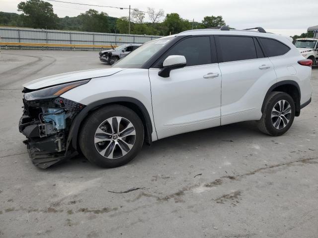 5TDGZRAH4NS129232 - 2022 TOYOTA HIGHLANDER XLE WHITE photo 1