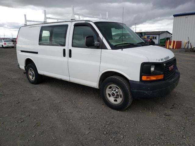 1GTGG25C281134944 - 2008 GMC SAVANA G2500 WHITE photo 4