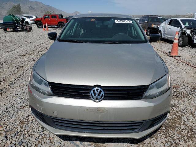 3VW2K7AJXEM254402 - 2014 VOLKSWAGEN JETTA BASE 米色 照片 5