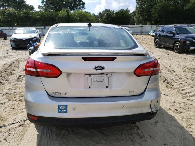 1FADP3F2XFL252021 - 2015 FORD FOCUS SE SILVER photo 6