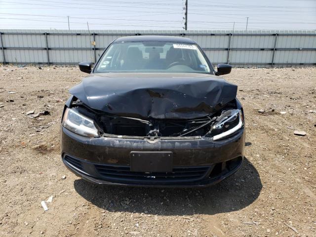 3VW1K7AJ4EM432106 - 2014 VOLKSWAGEN JETTA BASE أسود صورة 5