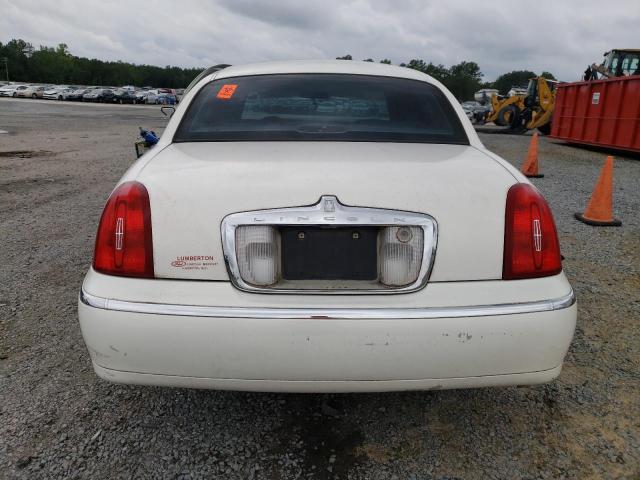 1LNHM81W9YY868225 - 2000 LINCOLN TOWN CAR EXECUTIVE WHITE photo 6