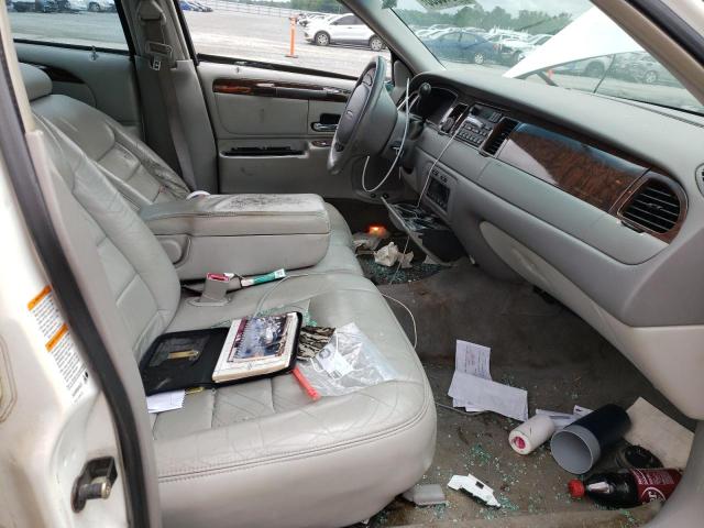 1LNHM81W9YY868225 - 2000 LINCOLN TOWN CAR EXECUTIVE WHITE photo 7