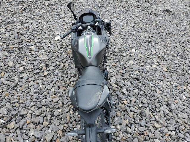 ML5EXER19RDAC9442 - 2024 KAWASAKI EX650 R Qara foto 6