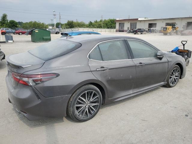 4T1G11AK7PU810595 - 2023 TOYOTA CAMRY SE NIGHT SHADE GRAY photo 3