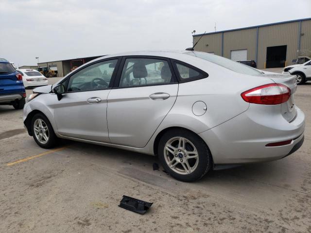 3FADP4BJ0KM129758 - 2019 FORD FIESTA SE SILVER photo 2