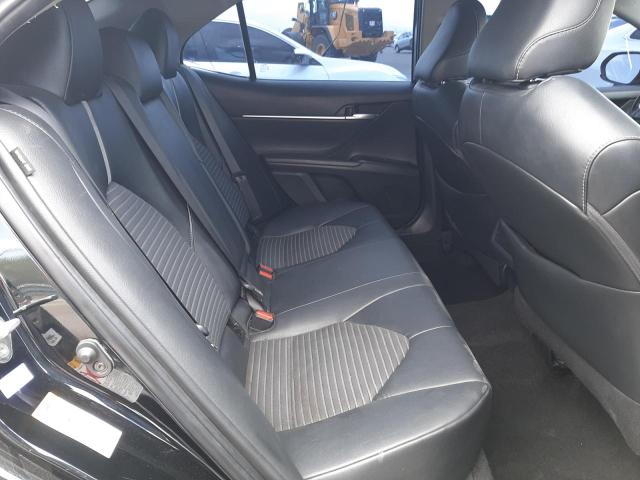 4T1B11HK4JU613276 - 2018 TOYOTA CAMRY L Schwarz Foto 10