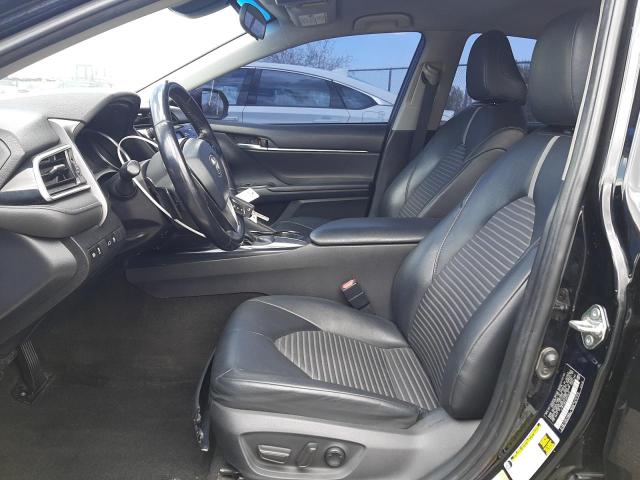4T1B11HK4JU613276 - 2018 TOYOTA CAMRY L Schwarz Foto 7