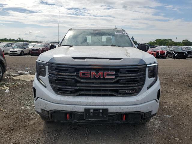 1GTUUEEL6RZ268498 - 2024 GMC SIERRA K1500 AT4 WHITE photo 5