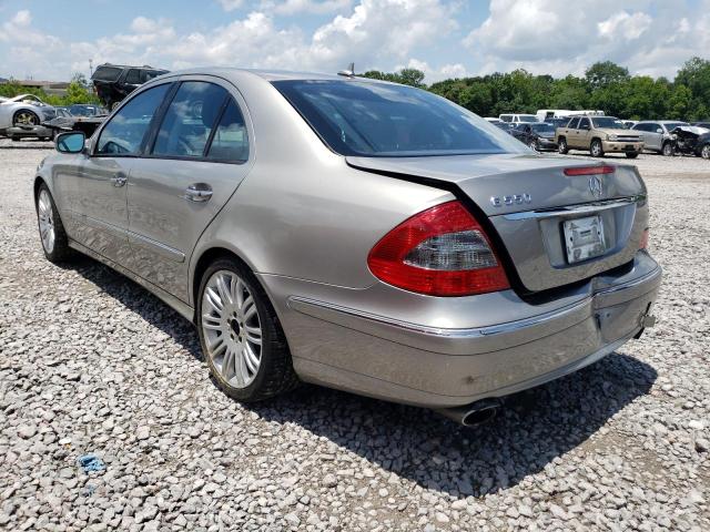 WDBUF72X88B311547 - 2008 MERCEDES-BENZ E 550 GRAY photo 2