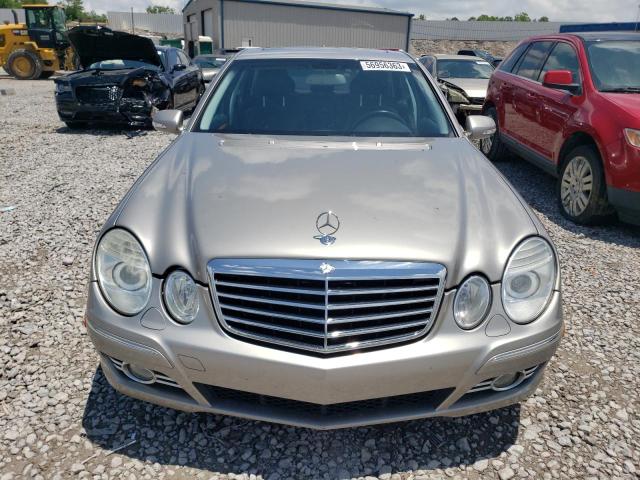 WDBUF72X88B311547 - 2008 MERCEDES-BENZ E 550 GRAY photo 5