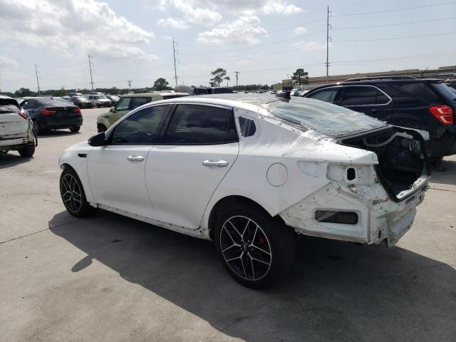 5XXGW4L21KG303243 - 2019 KIA OPTIMA SX WHITE photo 2