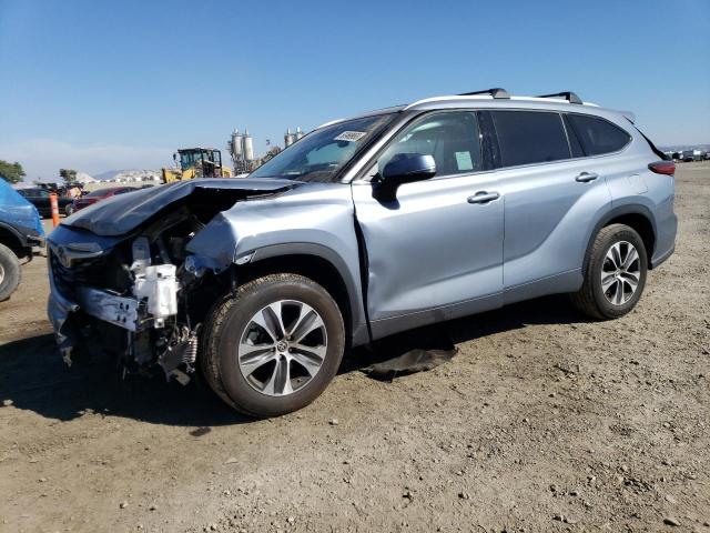 5TDHZRAH5NS132404 - 2022 TOYOTA HIGHLANDER XLE Turquesa foto 1