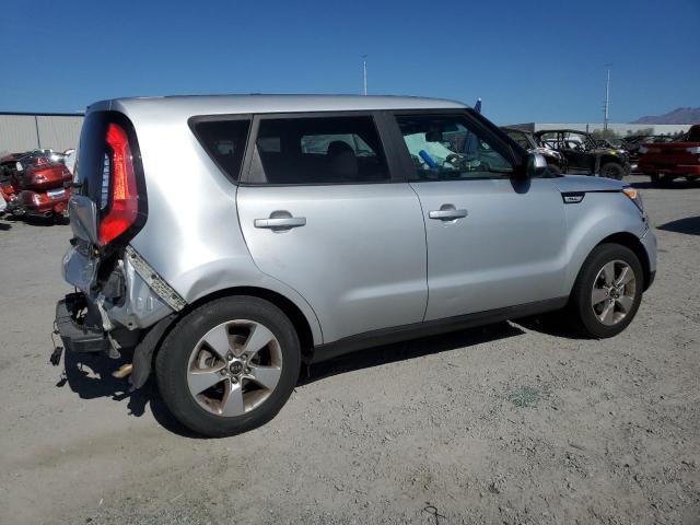 KNDJN2A25K7025584 - 2019 KIA SOUL SILVER photo 3