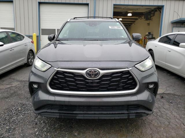 5TDHZRBH7NS232163 - 2022 TOYOTA HIGHLANDER XLE GRAY photo 5