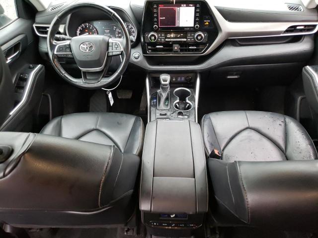 5TDHZRBH7NS232163 - 2022 TOYOTA HIGHLANDER XLE GRAY photo 8