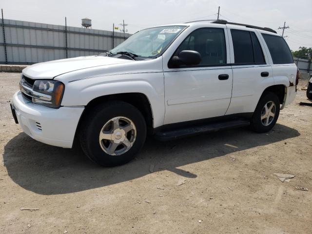 1GNDT13S162191461 - 2006 CHEVROLET TRAILBLAZE LS WHITE photo 1