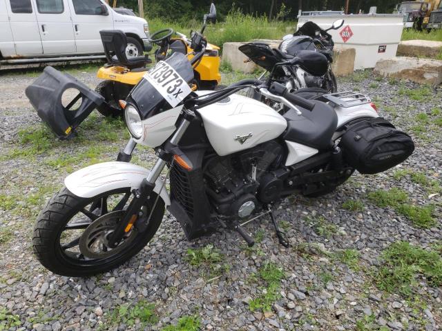 5VPFTB001H3000470 - 2017 VICTORY MOTORCYCLES OCTANE WHITE photo 2