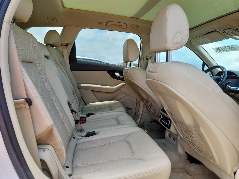 WA1VAAF77JD010946 - 2018 AUDI Q7 PRESTIGE Ақ фото 11