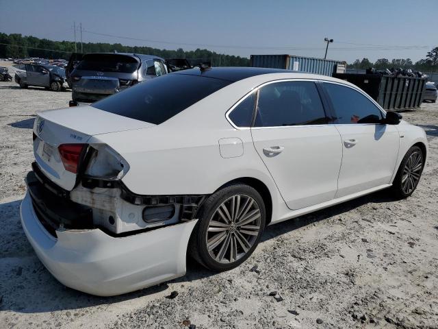 1VWBS7A3XFC097684 - 2015 VOLKSWAGEN PASSAT SE WHITE photo 3