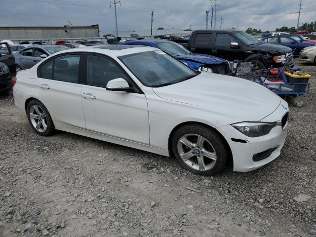 WBA3C3C57EP661419 - 2014 BMW 320 I XDRIVE WHITE photo 4