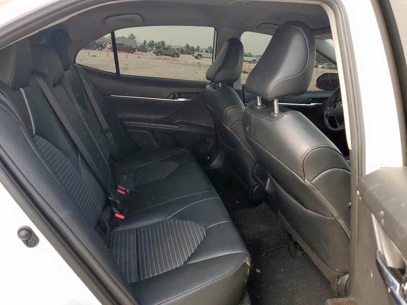 4T1G11AK7RU885980 - 2024 TOYOTA CAMRY SE NIGHT SHADE WHITE photo 10