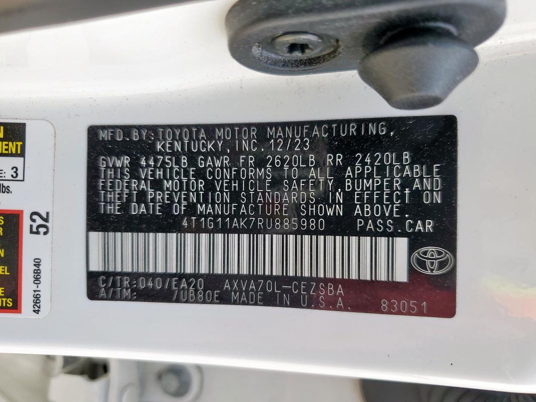 4T1G11AK7RU885980 - 2024 TOYOTA CAMRY SE NIGHT SHADE WHITE photo 12