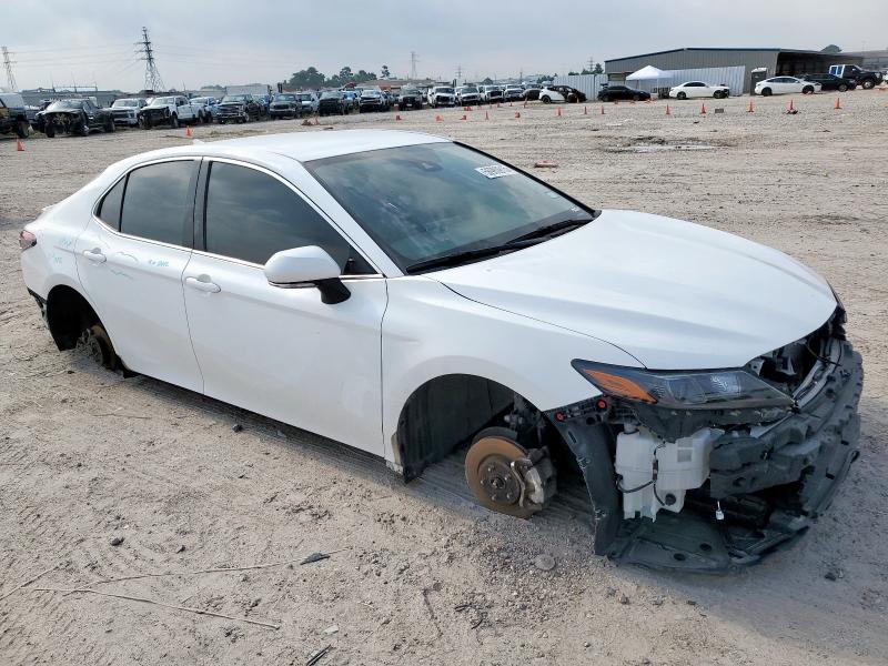 4T1G11AK7RU885980 - 2024 TOYOTA CAMRY SE NIGHT SHADE WHITE photo 4