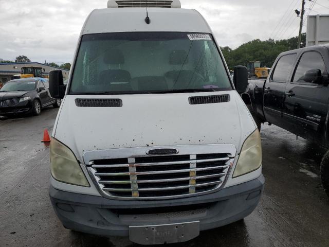 WDYPE8CC7A5436017 - 2010 FREIGHTLINER SPRINTER 2500 WHITE photo 5