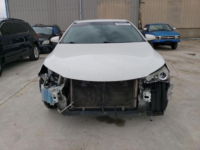 4T1BF1FK8FU927475 - 2015 TOYOTA CAMRY LE WHITE photo 5