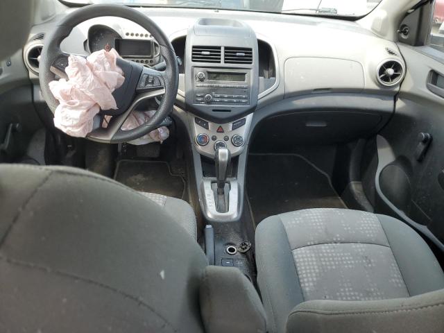 1G1JA5SH4F4206871 - 2015 CHEVROLET SONIC LS 银色 照片 8