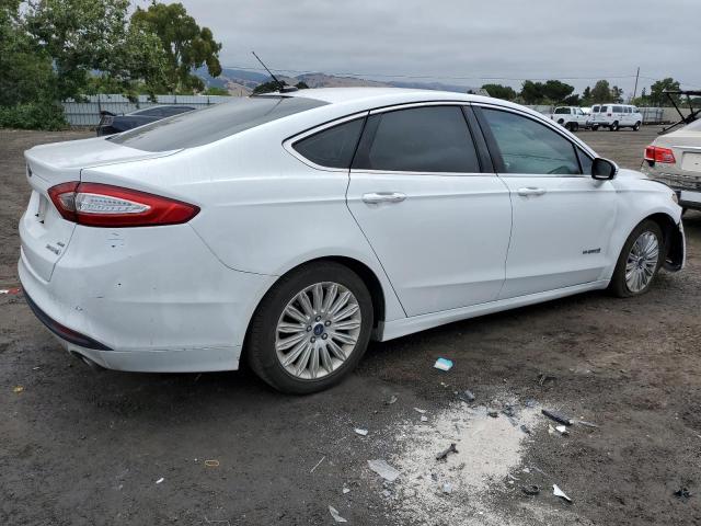 3FA6P0LUXFR195611 - 2015 FORD FUSION SE HYBRID WHITE photo 3