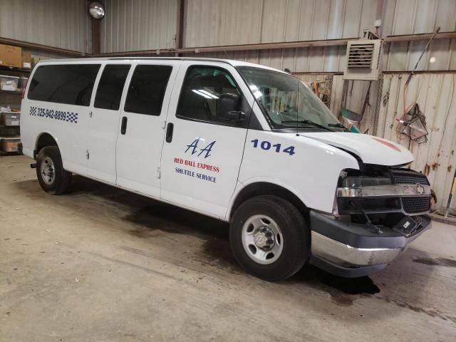 1GAZGPFG1H1268652 - 2017 CHEVROLET EXPRESS G3 LT WHITE photo 4