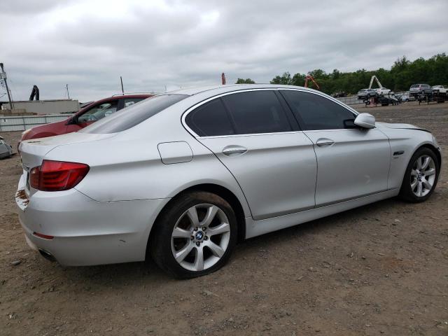 WBAFU9C53BC785204 - 2011 BMW 550 XI SILVER photo 3