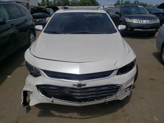 1G1ZH5SX8HF159440 - 2017 CHEVROLET MALIBU PREMIER WHITE photo 5