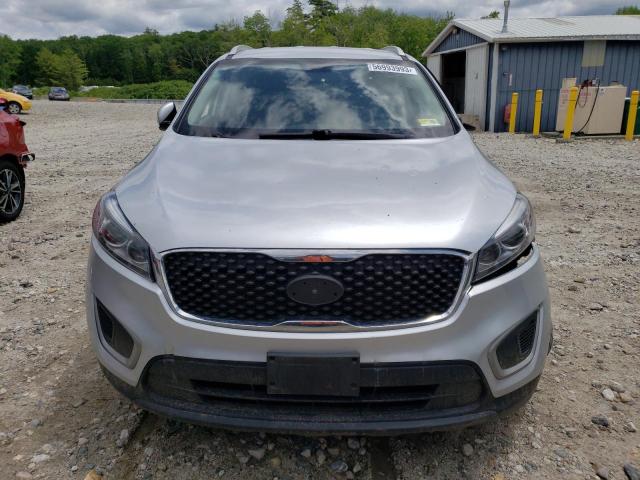 5XYPGDA52JG368008 - 2018 KIA SORENTO LX SILVER photo 5