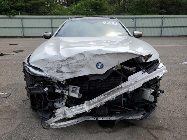 WBAGV8C05LBP48744 - 2020 BMW M850XI WHITE photo 5