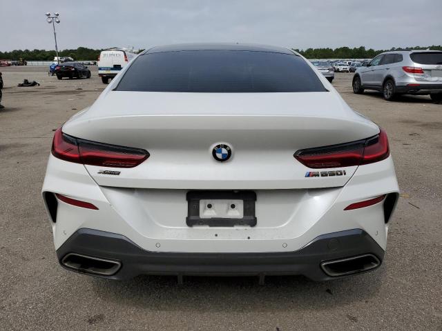 WBAGV8C05LBP48744 - 2020 BMW M850XI WHITE photo 6