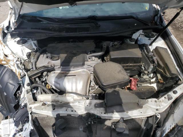 4T1BF1FK2HU673426 - 2017 TOYOTA CAMRY LE WHITE photo 11