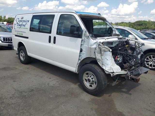 1GTW7AFG7K1270372 - 2019 GMC SAVANA G2500 WHITE photo 4