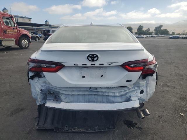 4T1G11AKXPU159429 - 2023 TOYOTA CAMRY SE NIGHT SHADE WHITE photo 6