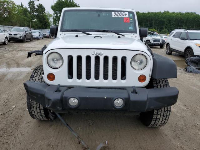 1J4HA3H12BL599672 - 2011 JEEP WRANGLER U SPORT WHITE photo 5