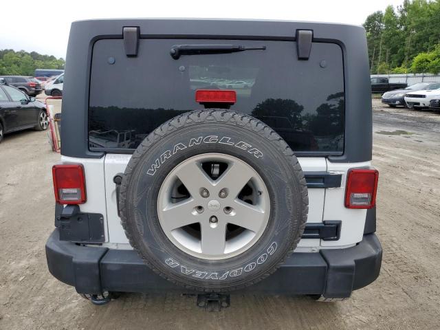 1J4HA3H12BL599672 - 2011 JEEP WRANGLER U SPORT WHITE photo 6