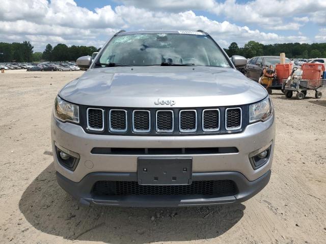 3C4NJDBB4JT239791 - 2018 JEEP COMPASS LATITUDE SILVER photo 5