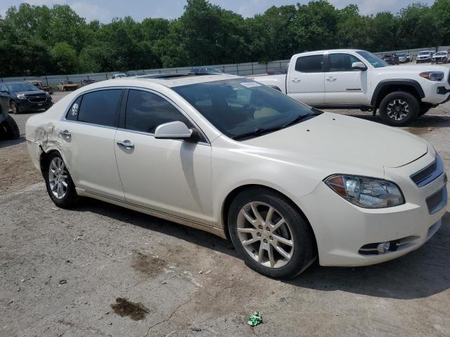 1G1ZE5E12BF107776 - 2011 CHEVROLET MALIBU LTZ WHITE photo 4