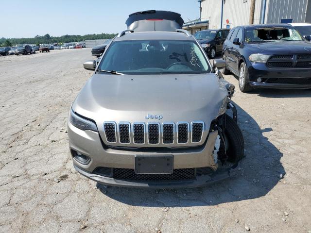 1C4PJMCB9KD233807 - 2019 JEEP CHEROKEE LATITUDE GRAY photo 5